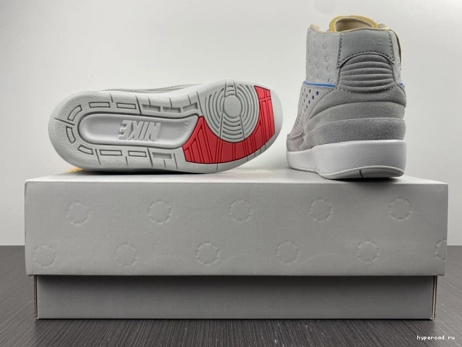2 Grey DN3802-001 Jordan Retro Fog Union 0818